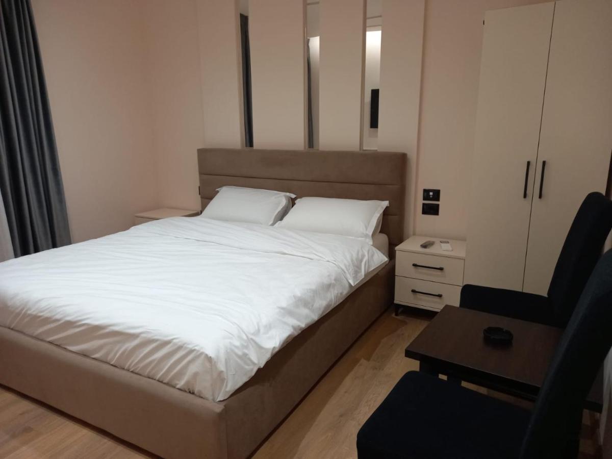Djakbe Hotel 地拉那 外观 照片